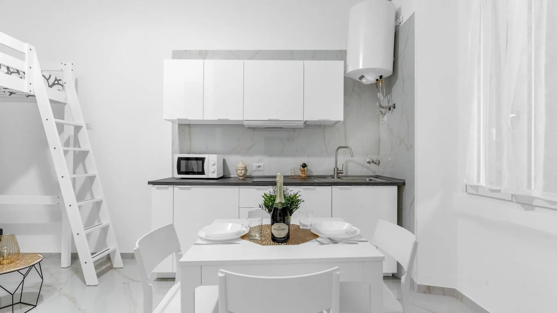Apartment Arq16 - Duomo-Loreto - Central - Modern Milan